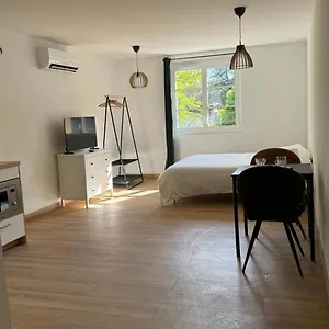 comme-a-la-maison.hotels-rhonealpes.com/